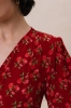 Sukienka kopertowa z wiskozy Poppy, czerwone kwiaty