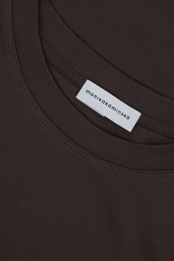 Bawełna Supima – detal materiału T-shirtu Muse brązowego